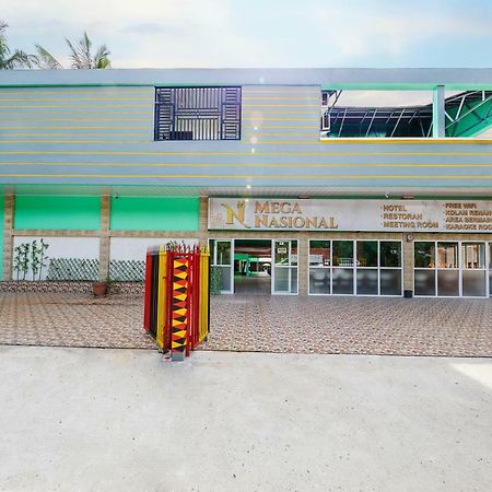 Mega Nasional Seaview Hotel Gunungsitoli Exterior foto