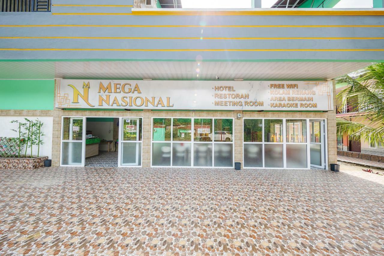 Mega Nasional Seaview Hotel Gunungsitoli Exterior foto